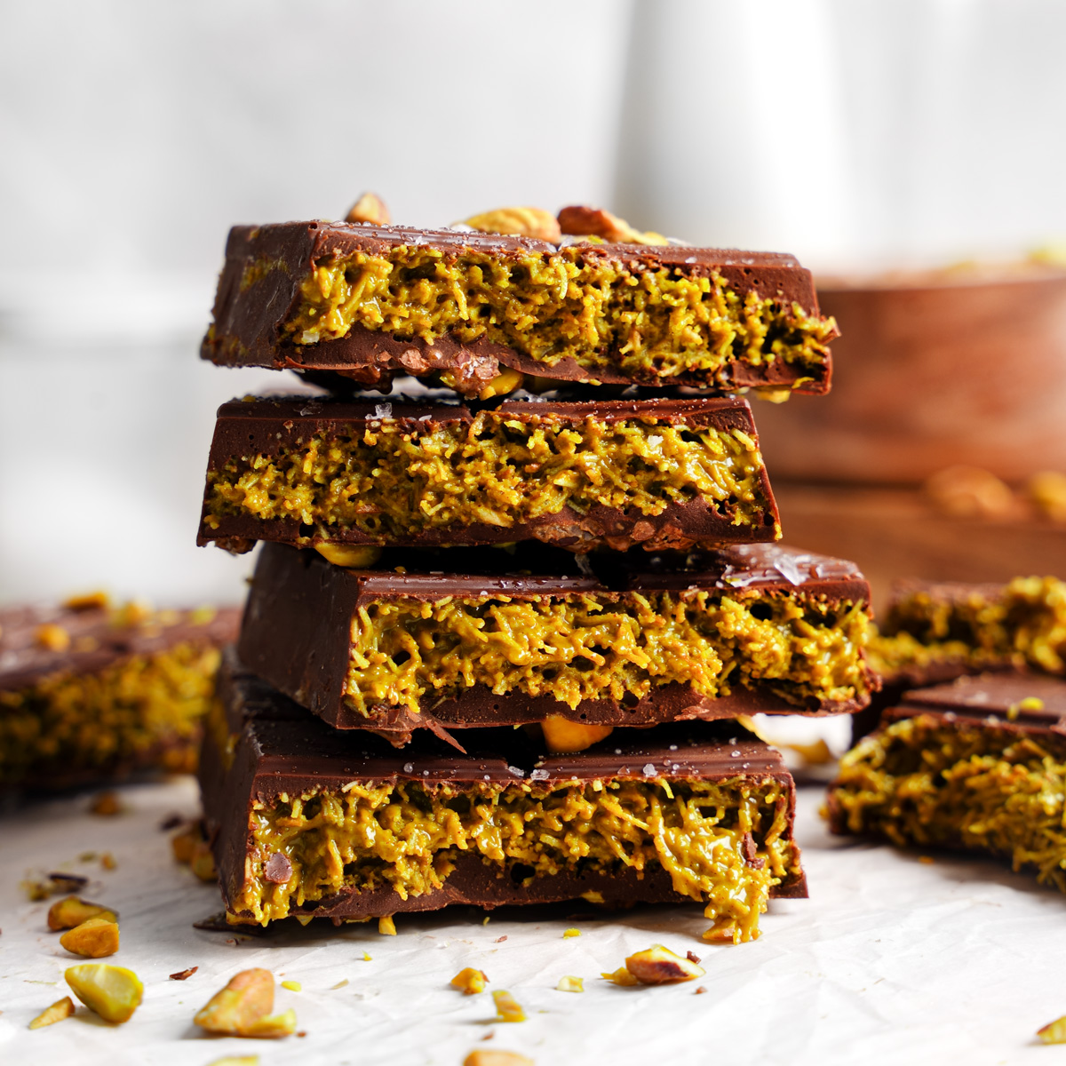 Healthier 4-Ingredient Dubai Chocolate Bars